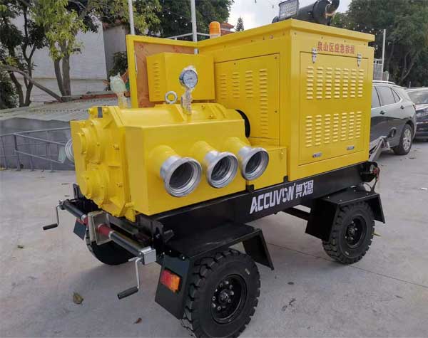 移動(dòng)排澇泵車(chē) 移動(dòng)排澇泵車(chē)
